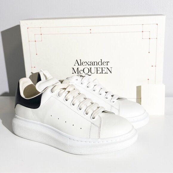 Alexander McQueen Men's Oversized Sneaker in White/Black - Picture 1 of 9